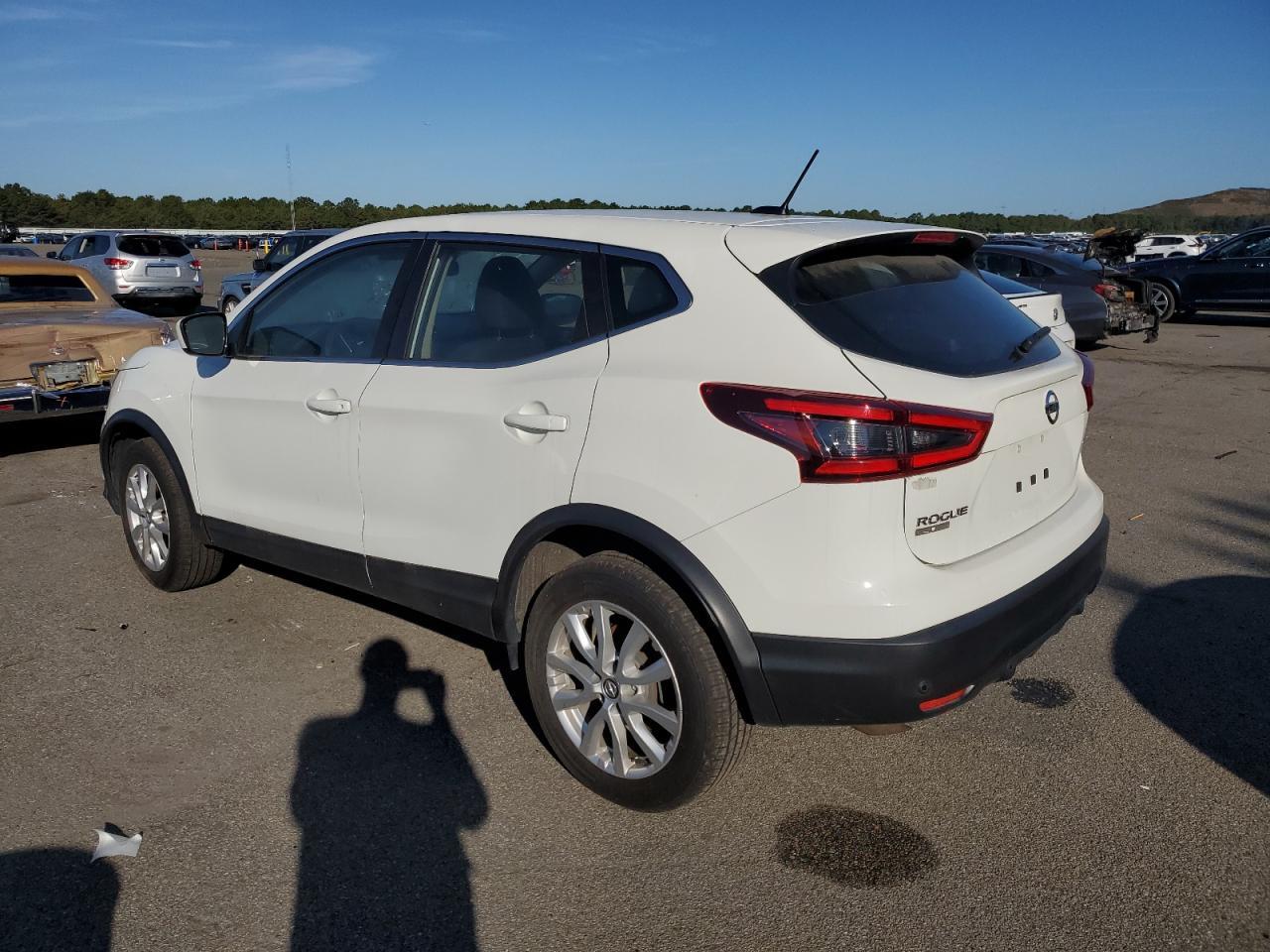 2021 Nissan Rogue Sport S - Image 2