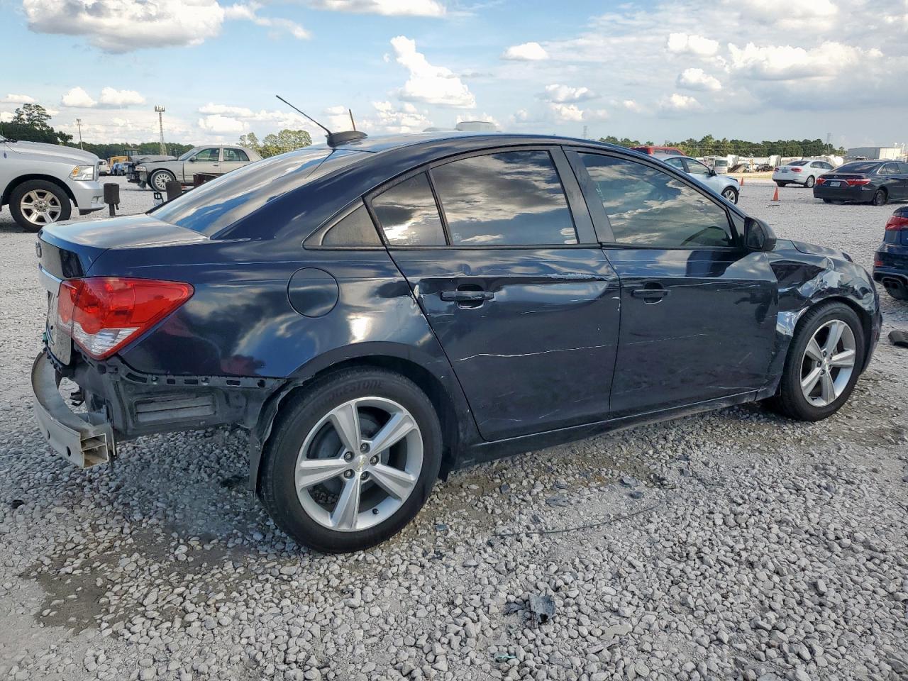 2015 Chevrolet Cruze Ls - Фото 3