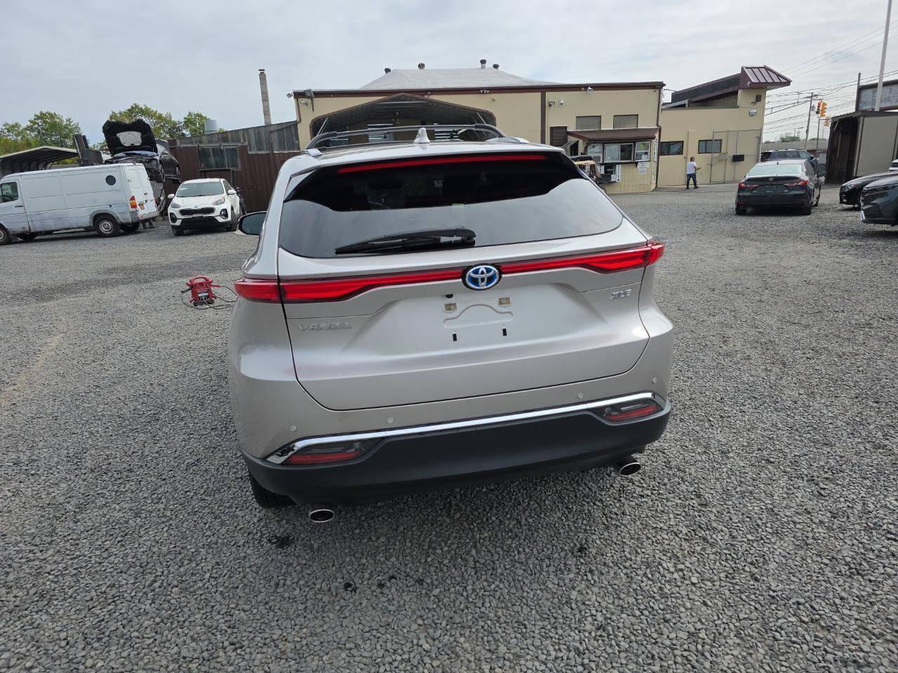 2023 Toyota Venza Le - Фото 6