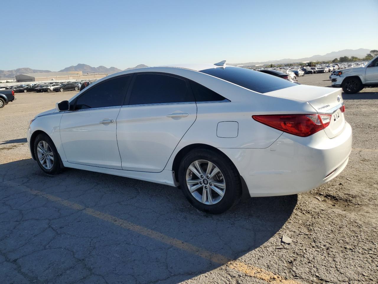 2012 Hyundai Sonata Gls - Фото 2