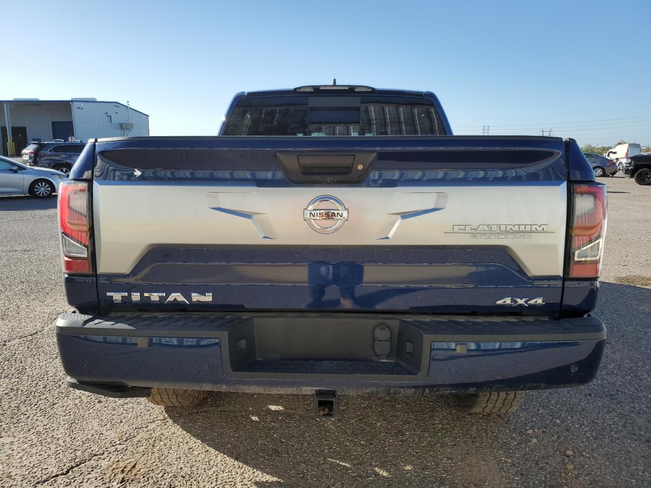 2022 Nissan Titan Sv - Image 6