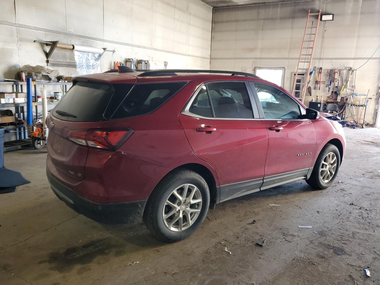 2022 Chevrolet Equinox Lt - Image 3