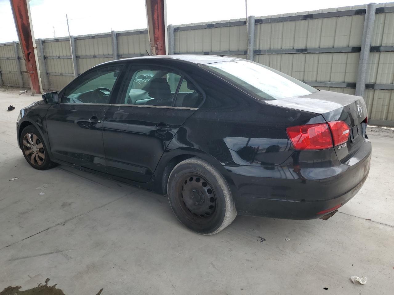 2013 Volkswagen Jetta Se - Image 2