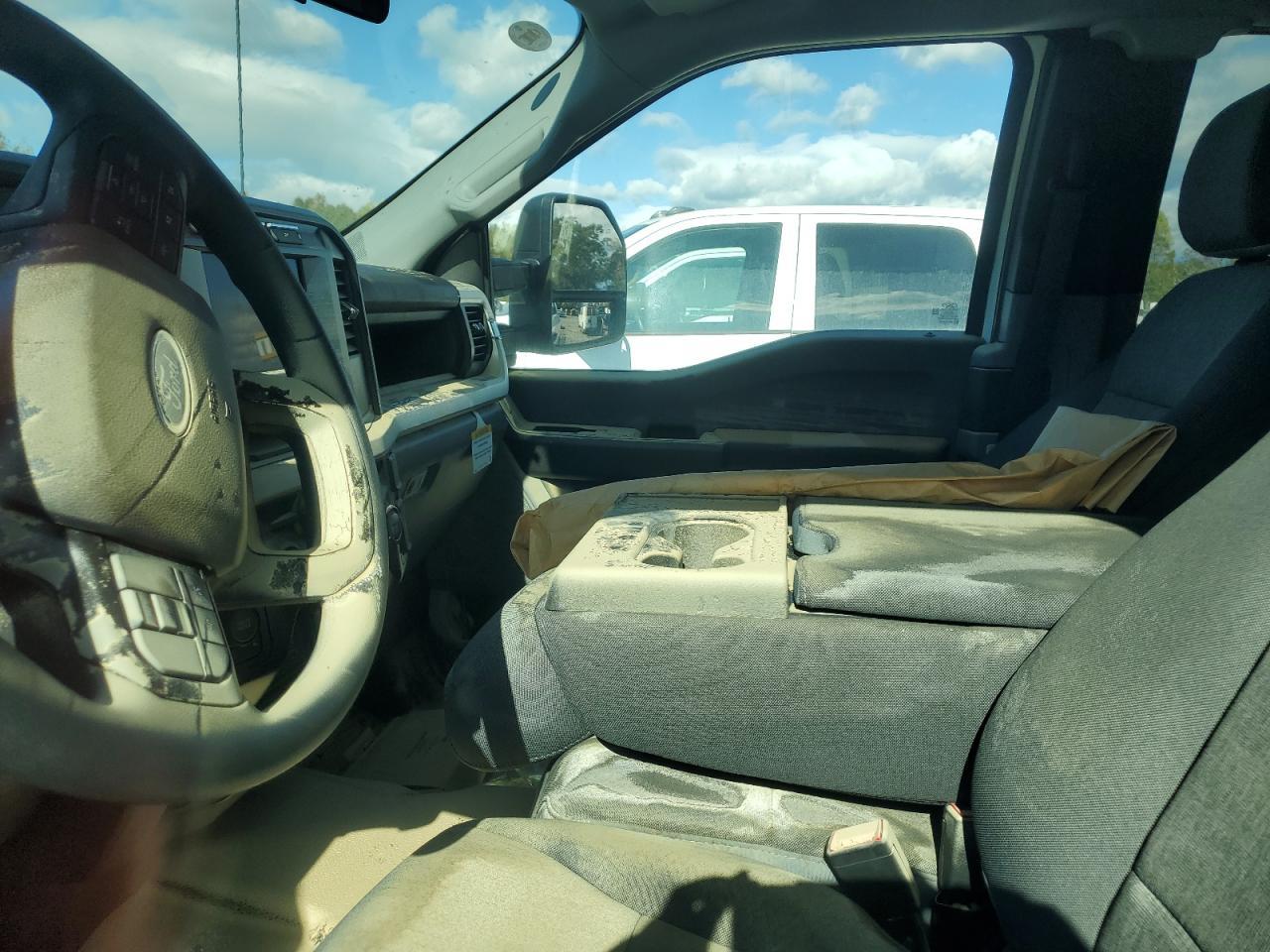 2024 Ford F450 Xl Truck Cab And Chassis - Фото 7