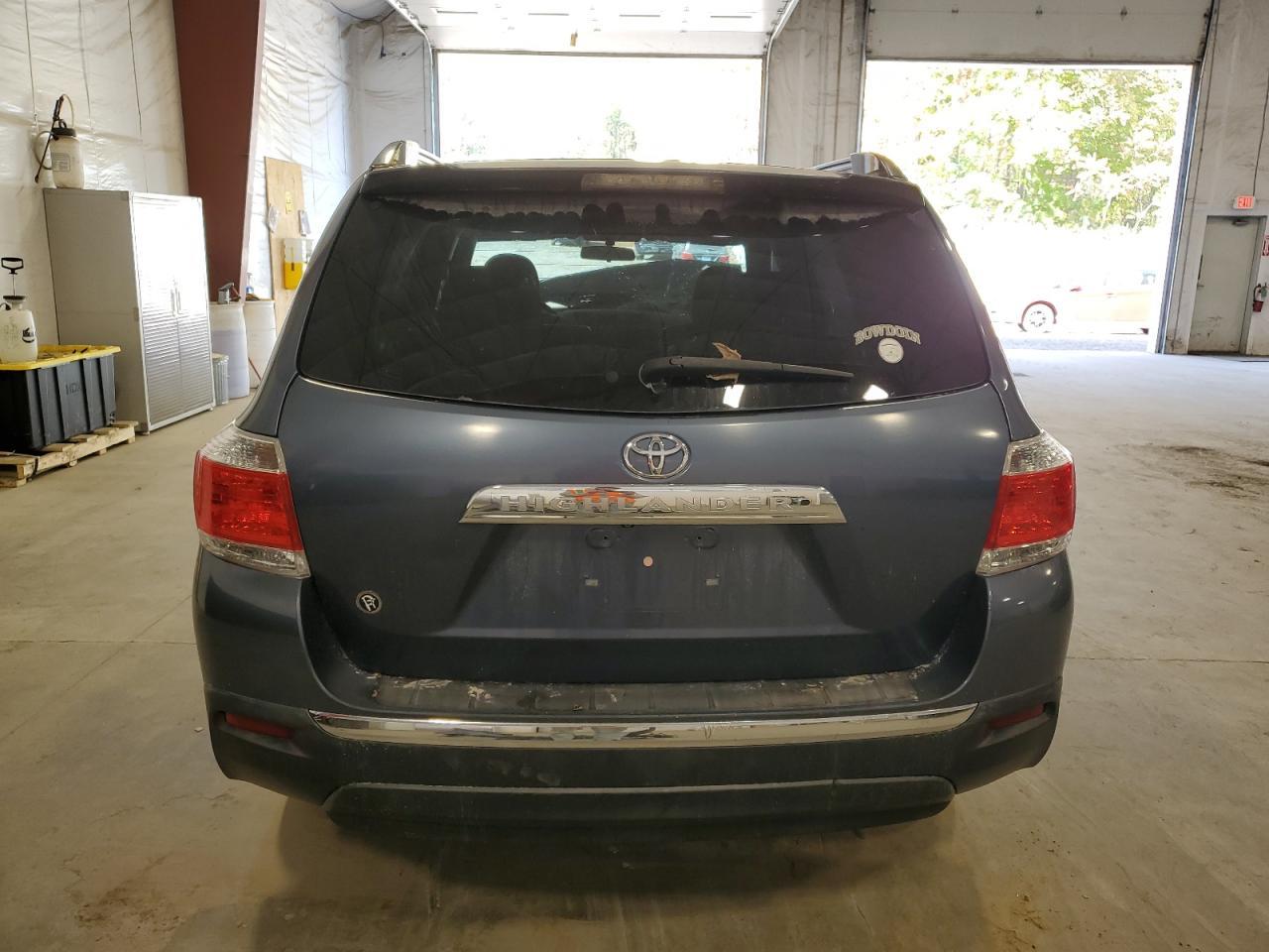 2013 Toyota Highlander Base - Фото 6