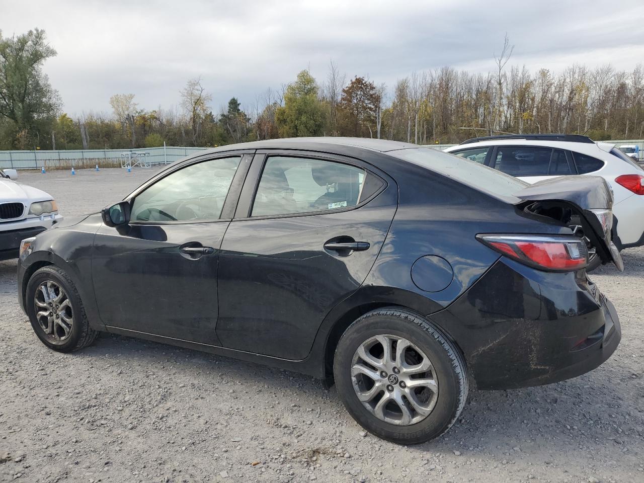 2017 Toyota Yaris Ia - Image 2