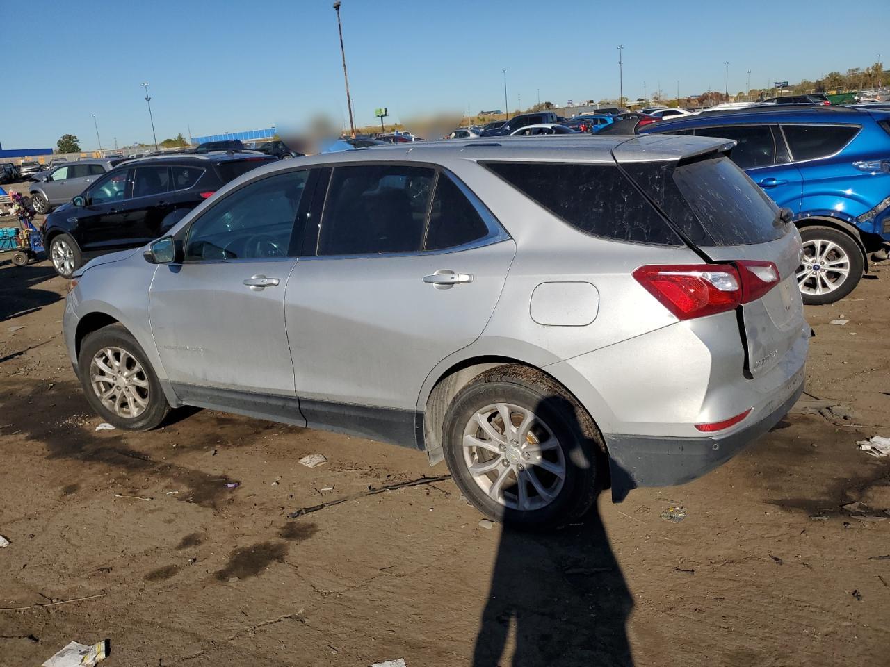 2018 Chevrolet Equinox Lt - Image 2