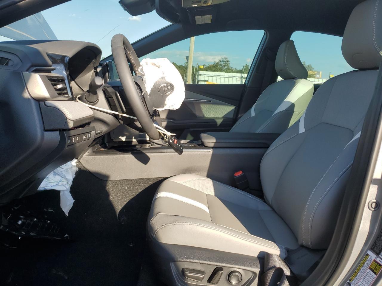 2025 Toyota Camry Xse - Фото 7