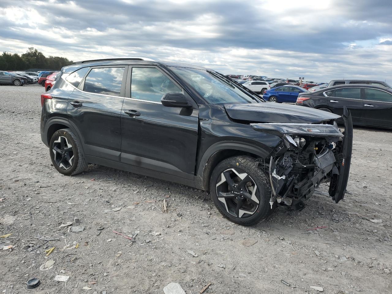 2024 Kia Seltos Ex - Image 4