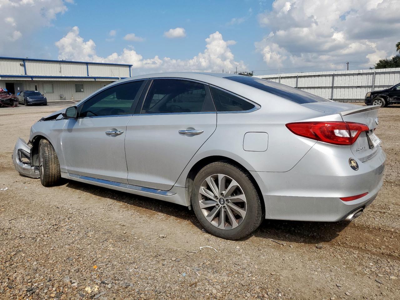 2015 Hyundai Sonata Sport - Image 2