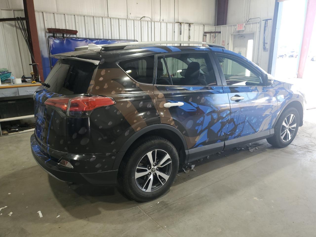 2017 Toyota Rav4 Xle - Image 3