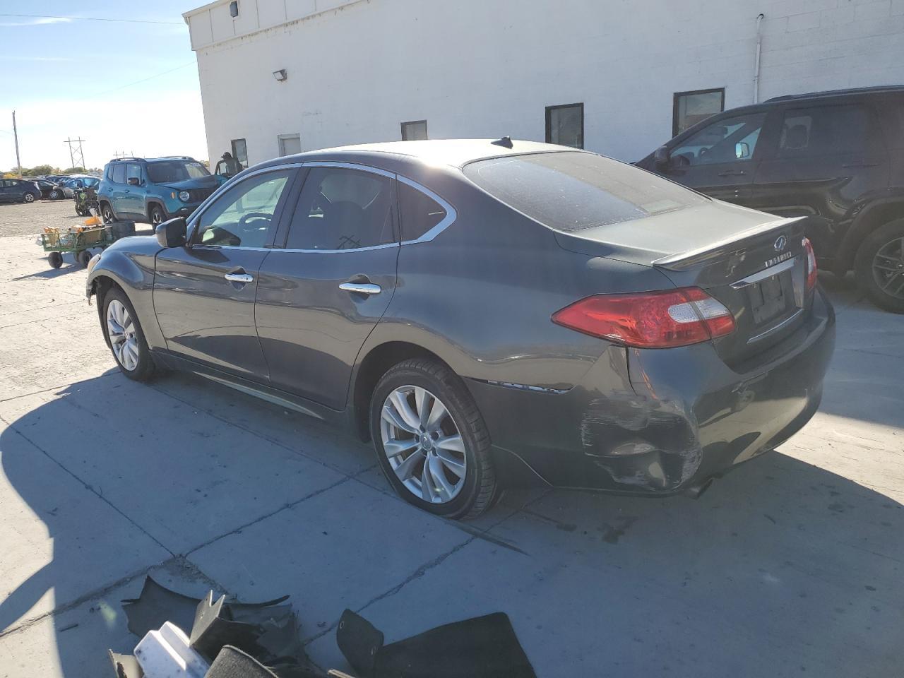 2011 Infiniti M56 X - Фото 2