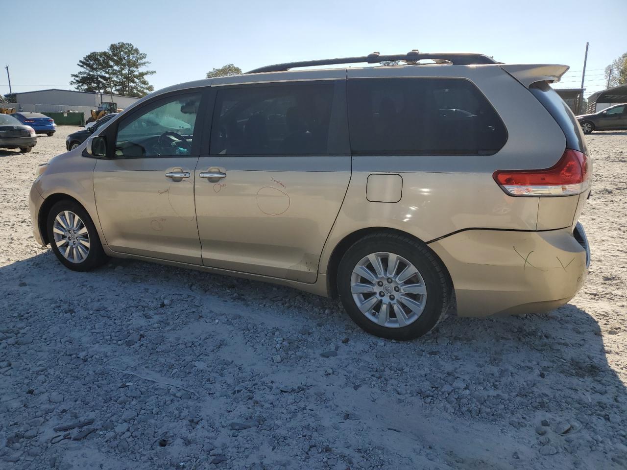2012 Toyota Sienna Xle - Фото 2