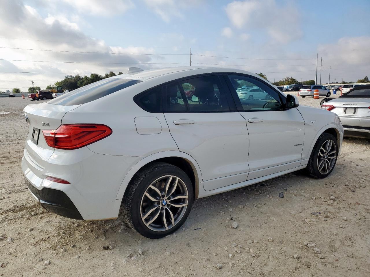 2016 BMW X4 xDrive28I - Фото 3