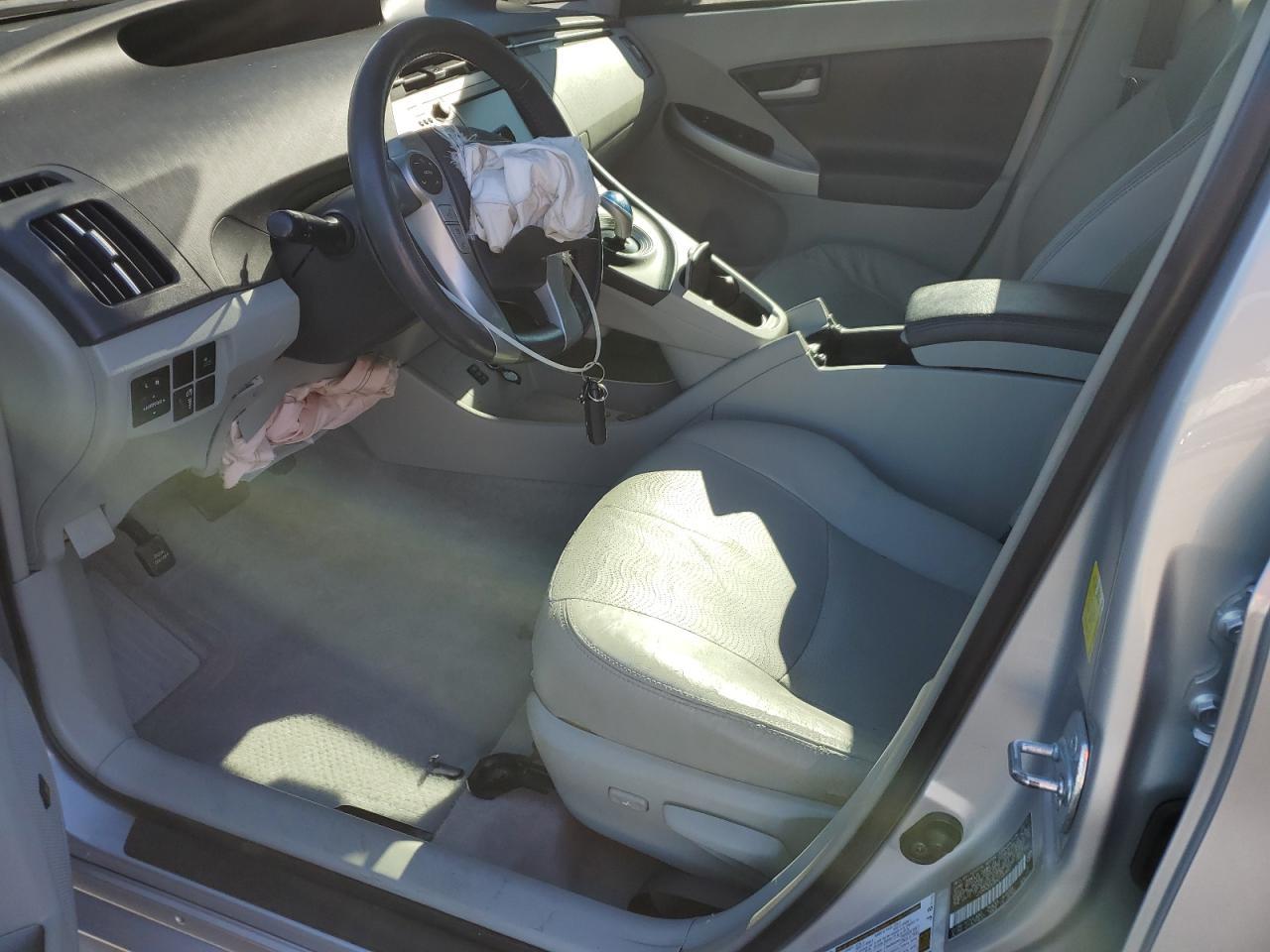 2010 Toyota Prius - Фото 7