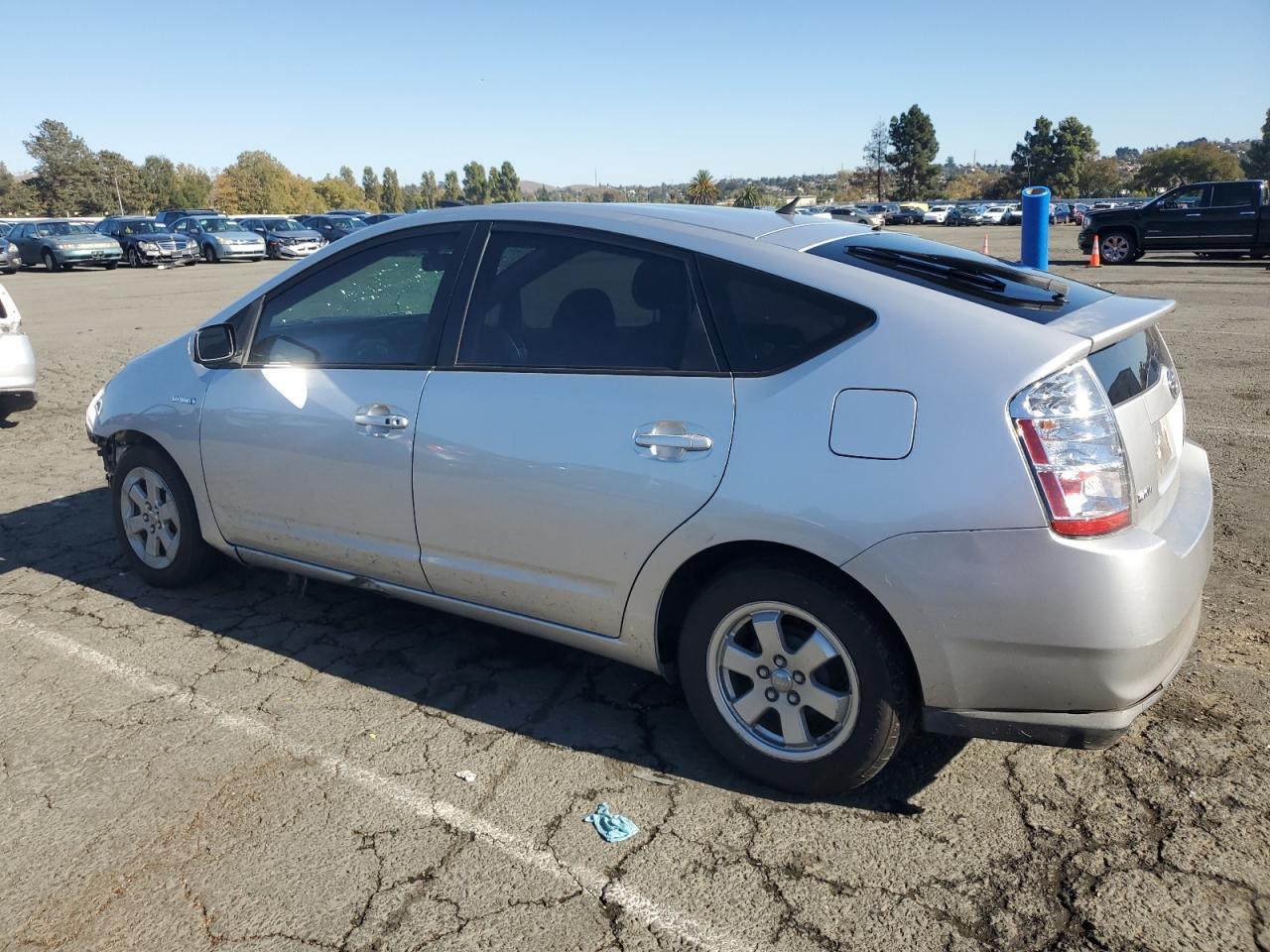 2006 Toyota Prius - Image 2