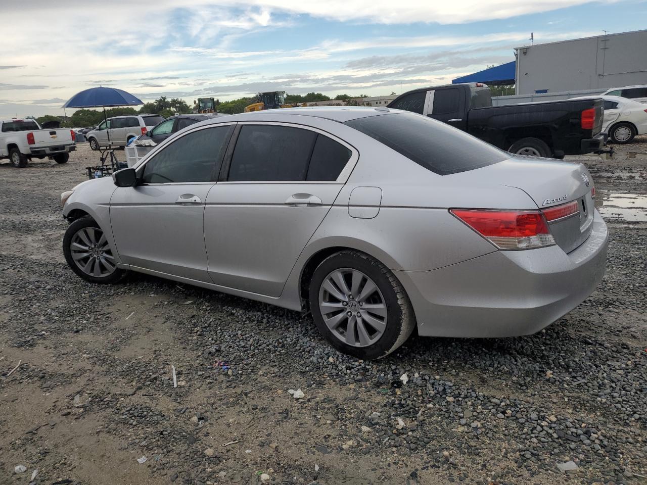 2011 Honda Accord Exl - Image 2