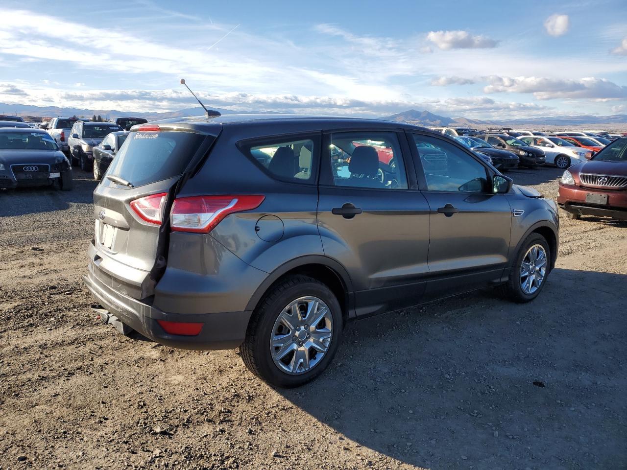 2016 Ford Escape S - Image 3