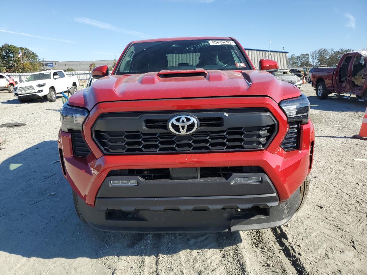 2024 Toyota Tacoma Double Cab - Image 5