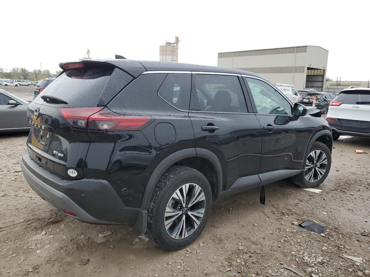 2023 Nissan Rogue Sv - Фото 3