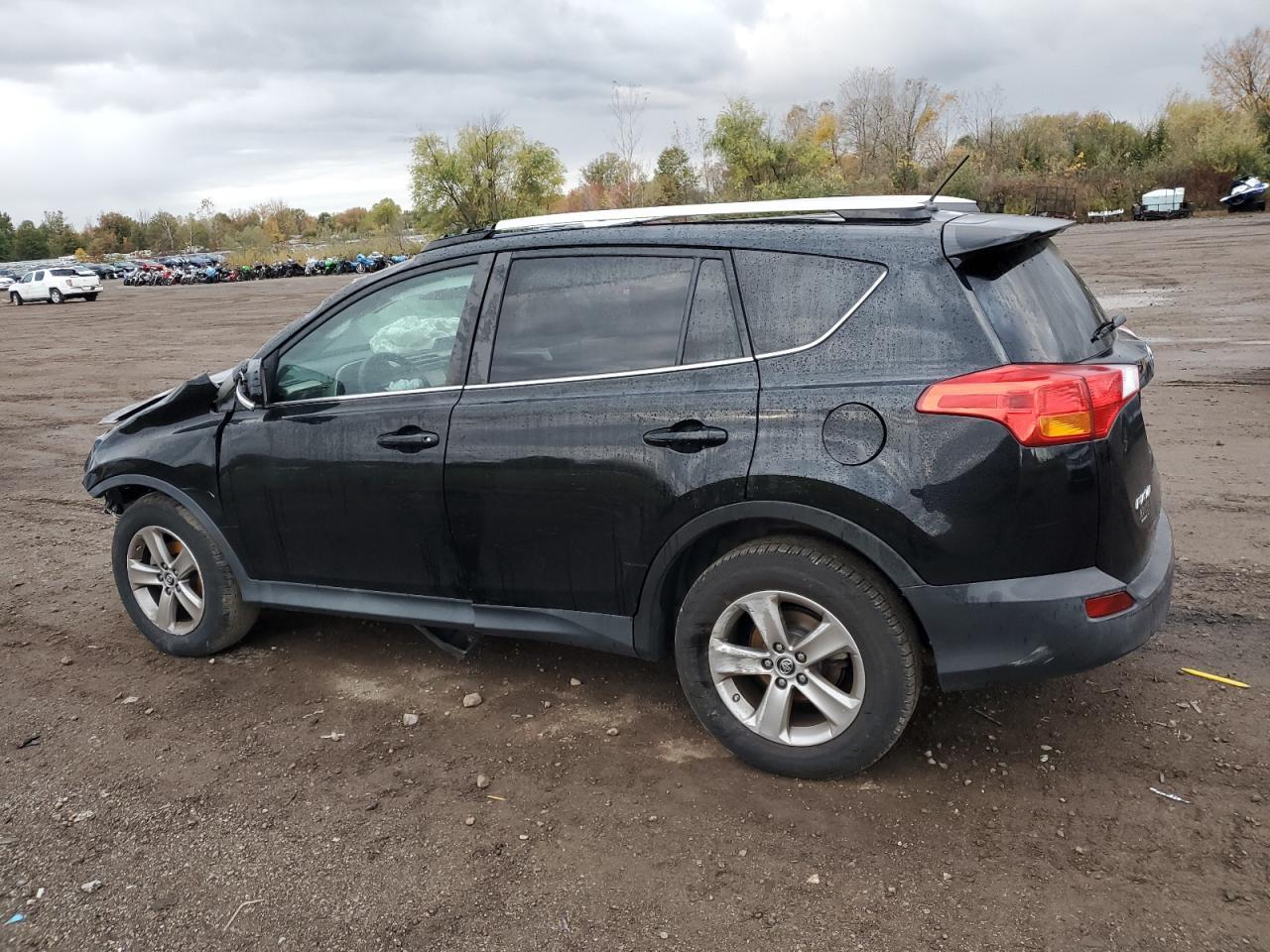 2015 Toyota Rav4 Xle - Image 2