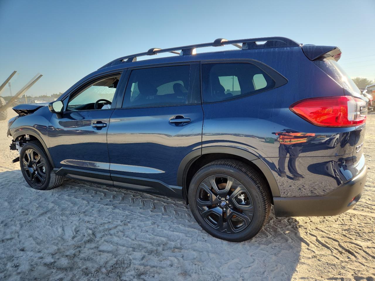 2025 Subaru Ascent Onyx Touring - Image 2