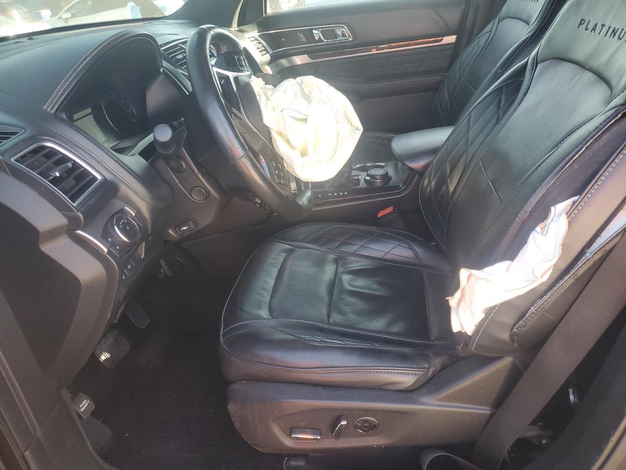 2016 Ford Explorer Platinum - Image 7