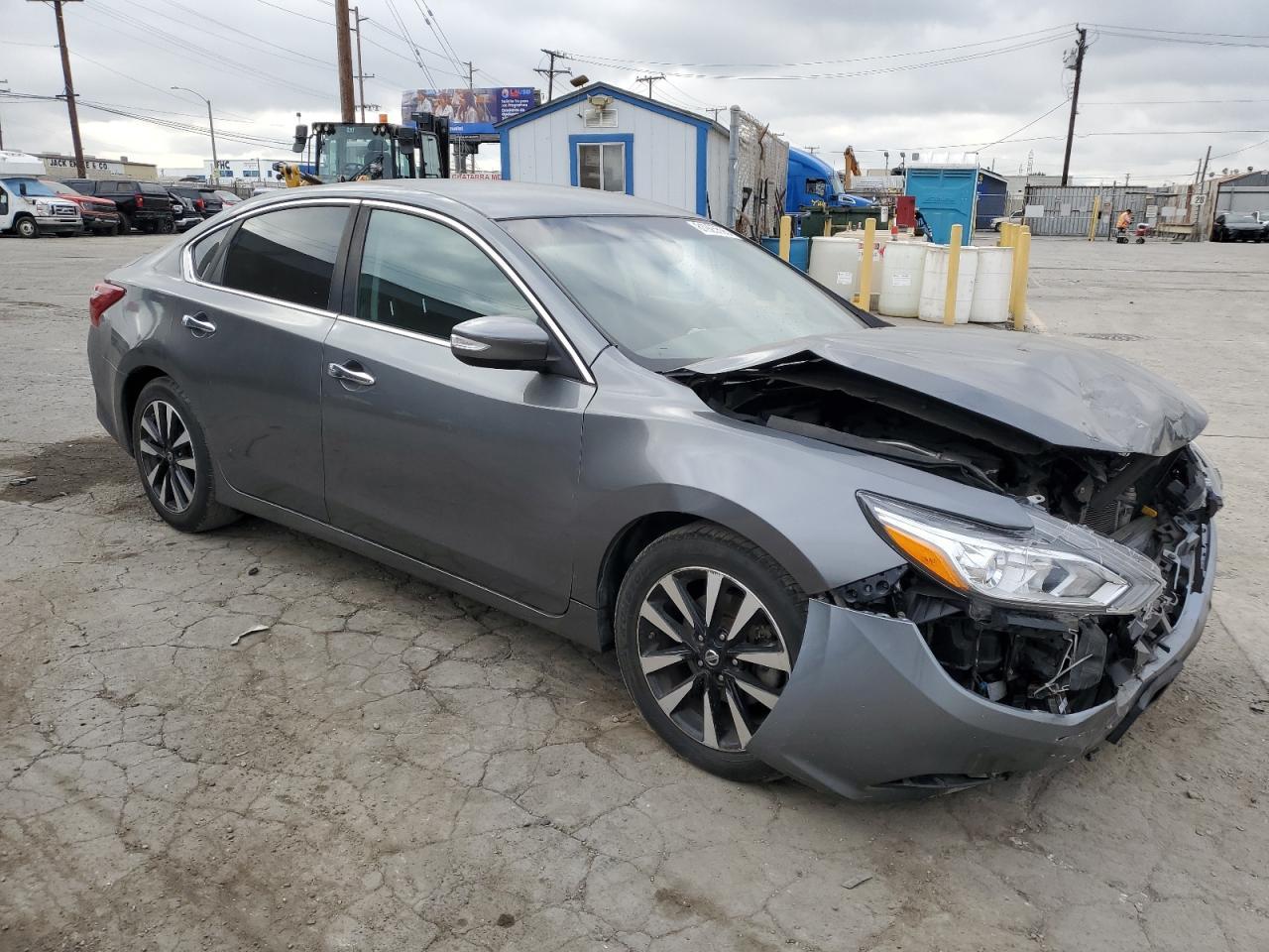 2018 Nissan Altima - Image 4