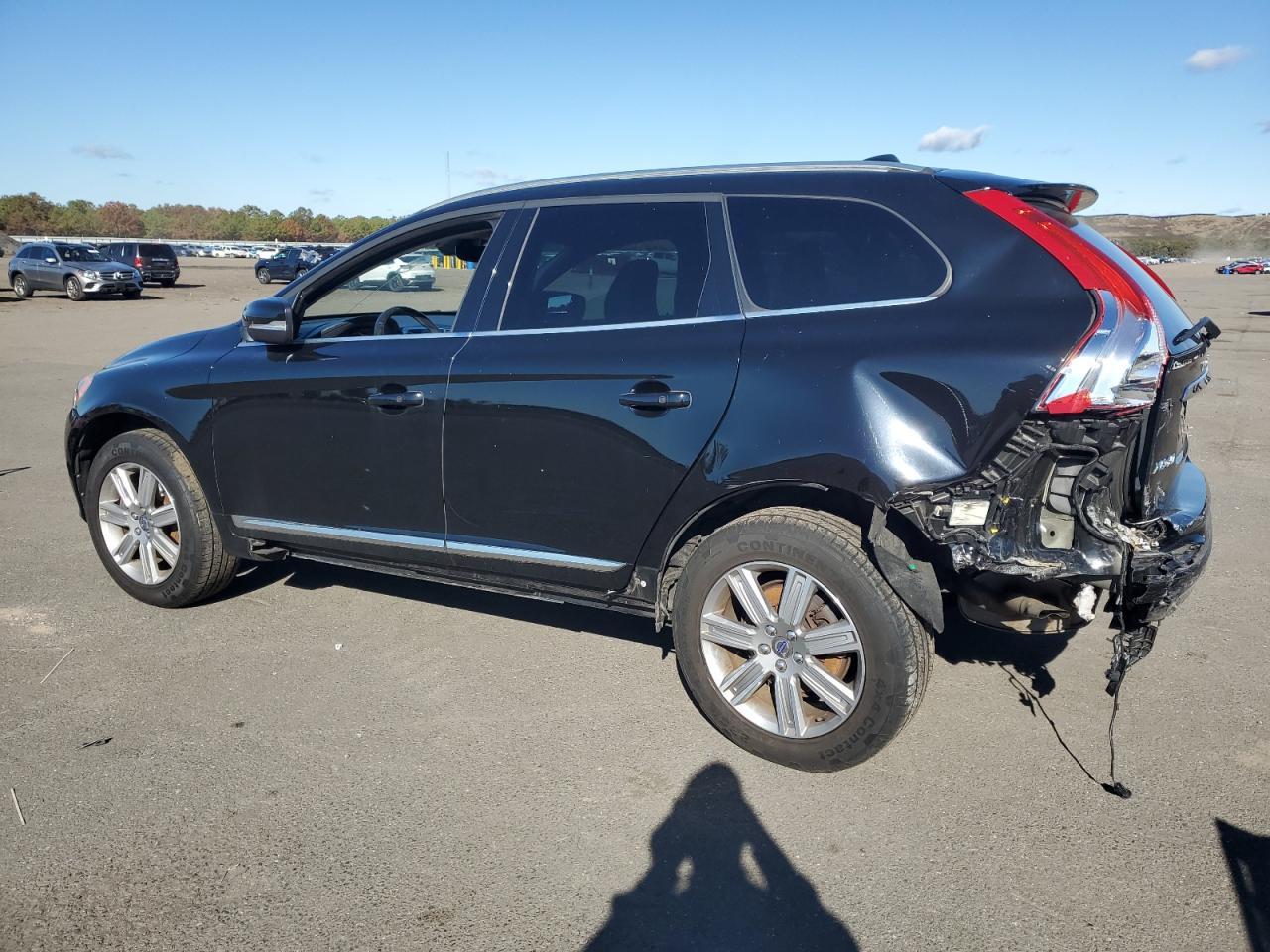 2017 Volvo Xc60 T5 Inscription - Фото 2
