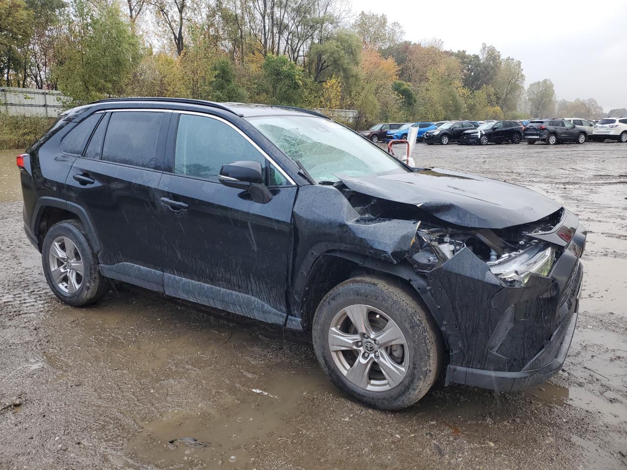 2023 Toyota Rav4 Xle - Image 4