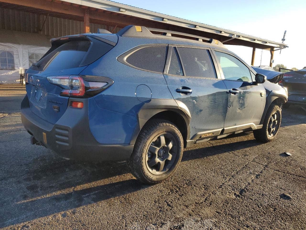 2025 Subaru Outback Wilderness - Фото 3