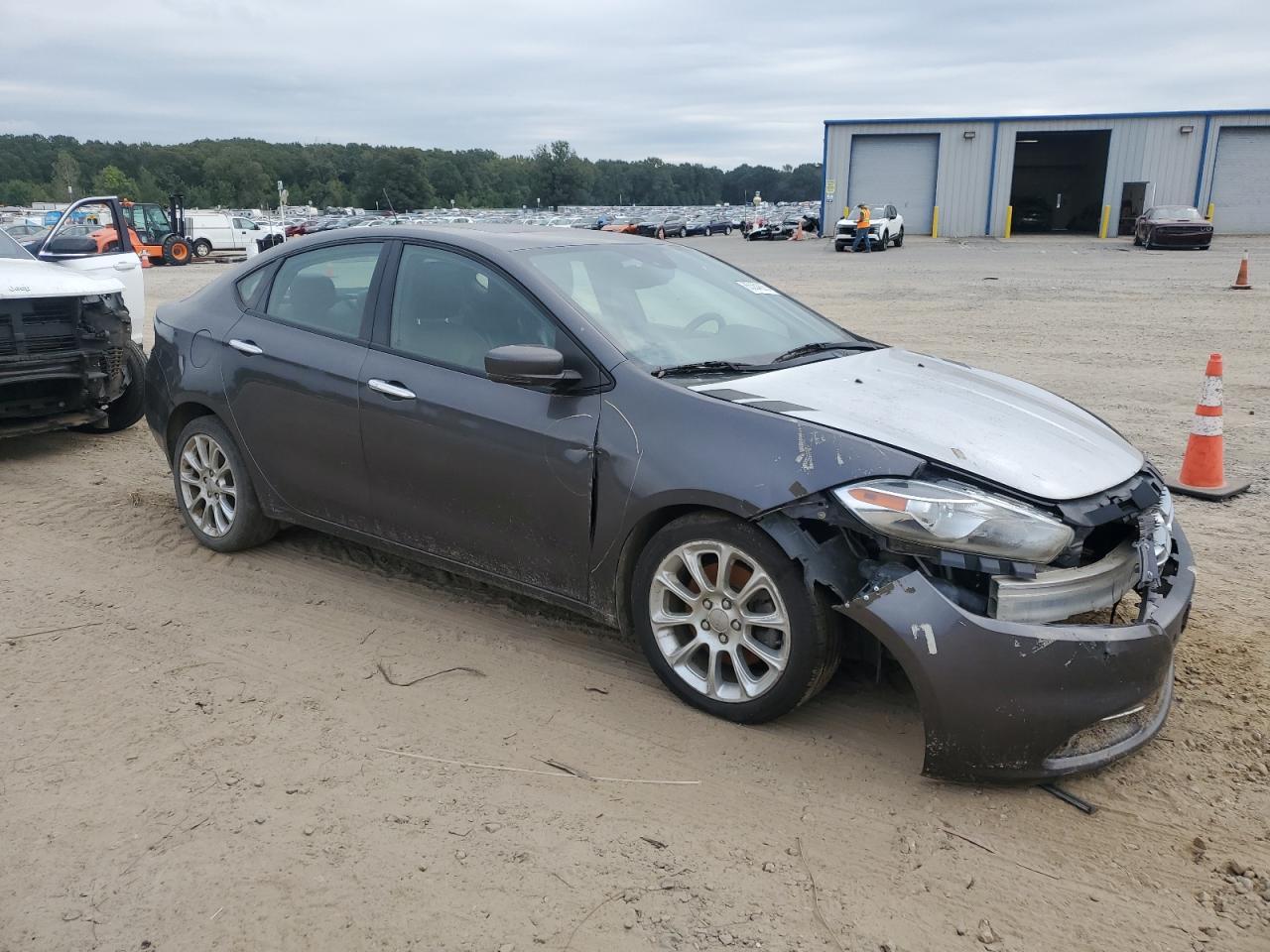 2015 Dodge Dart Limited - Image 4