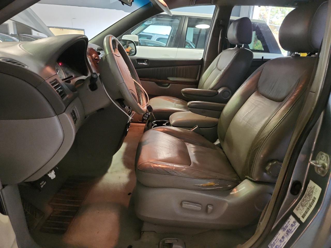 2004 Toyota Sienna Xle - Фото 7