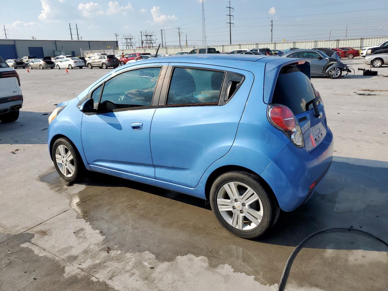 2014 Chevrolet Spark 1Lt - Фото 2