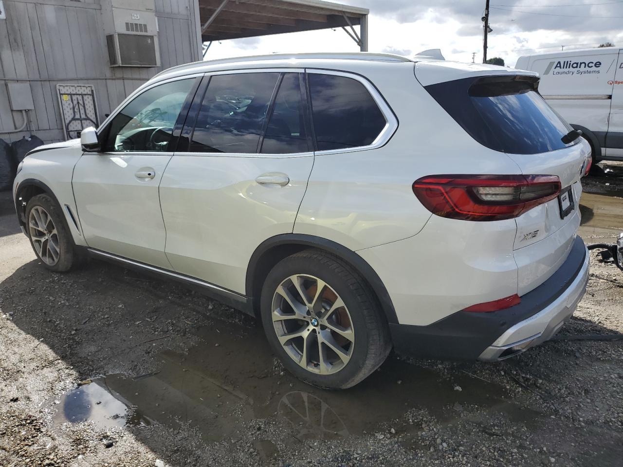 2019 BMW X5 xDrive40I - Фото 2