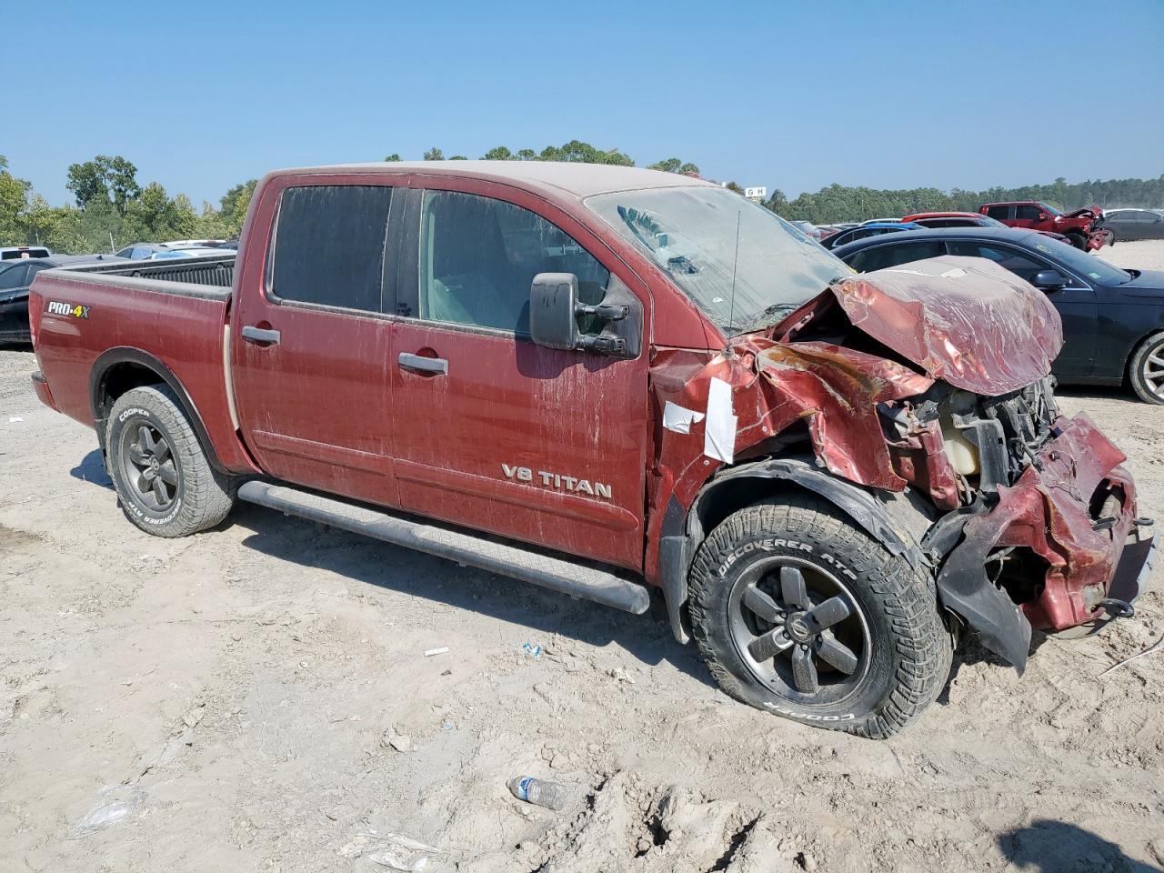 2015 Nissan Titan Pro-4X - Фото 4