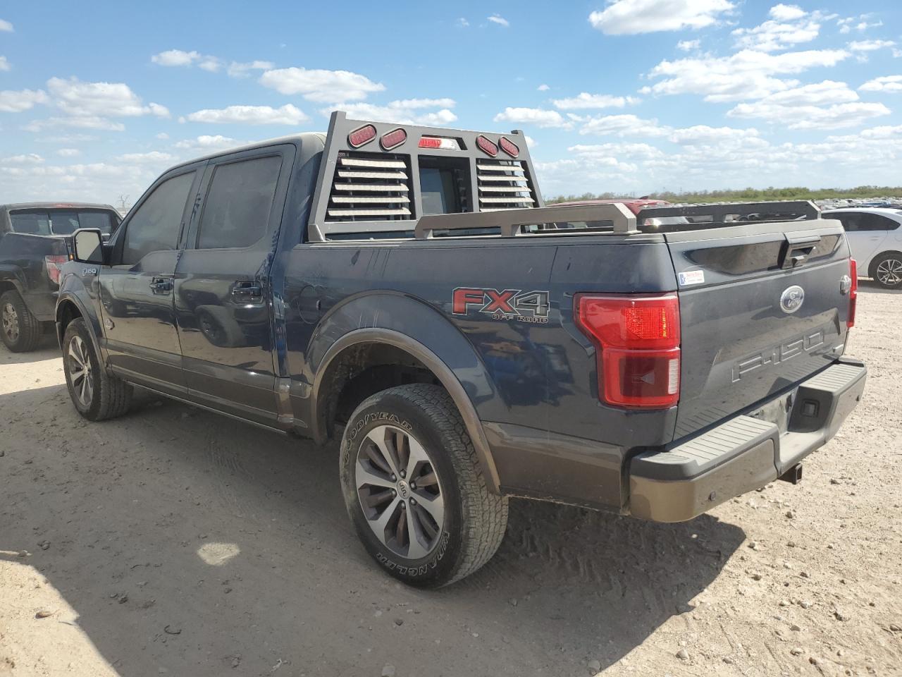 2018 Ford F150 Supercrew - Фото 2