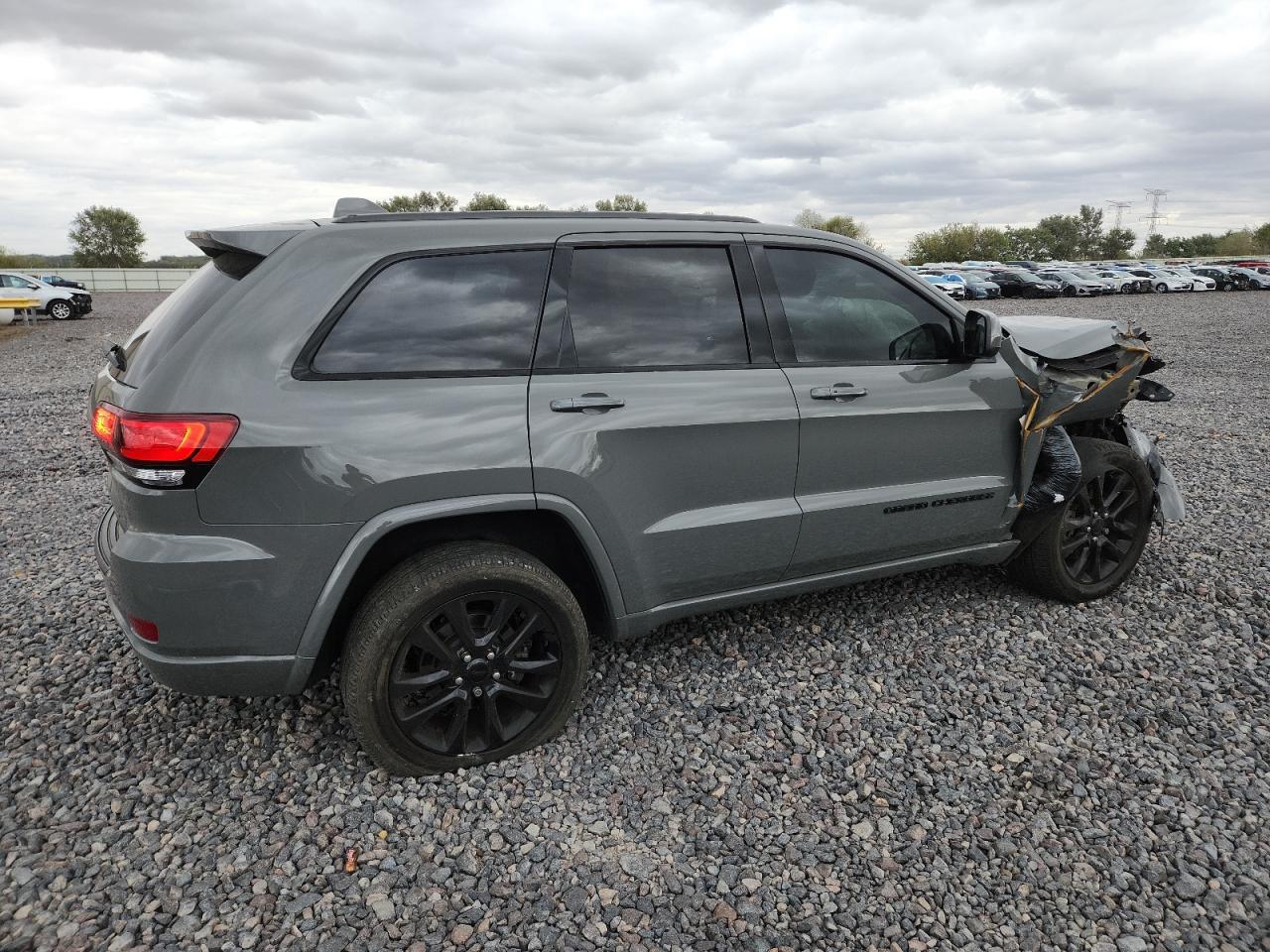 2021 Jeep Grand Cherokee Laredo - Фото 3