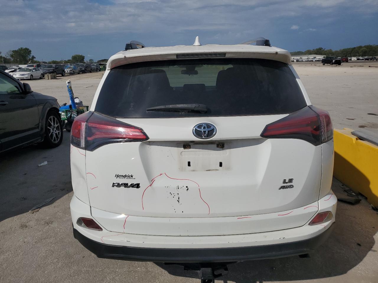 2017 Toyota Rav4 Le - Image 6