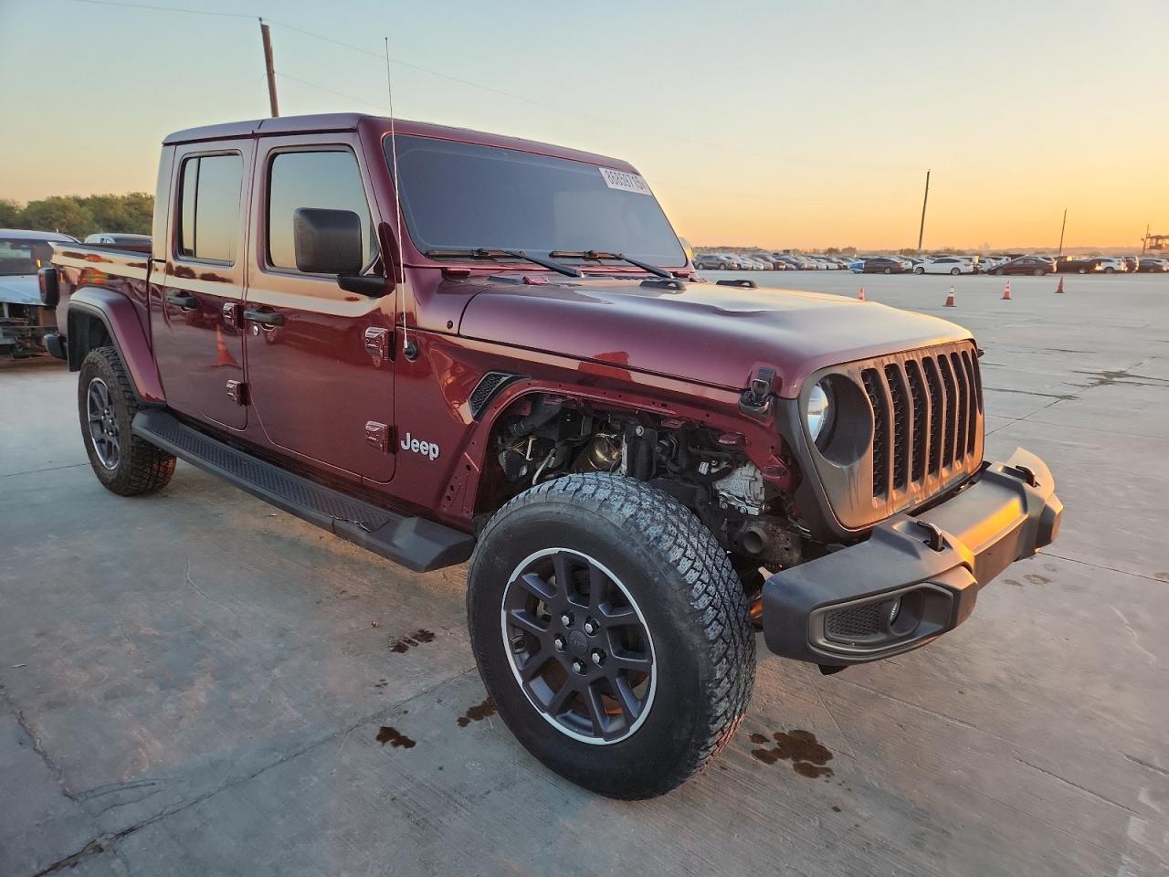 2021 Jeep Gladiator Overland - Image 4