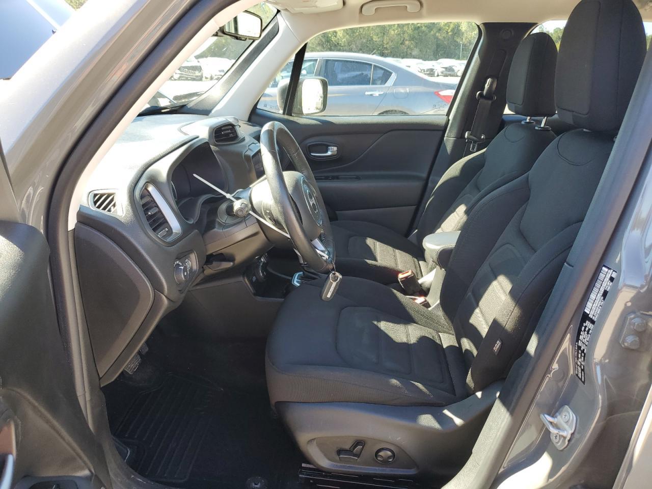 2022 Jeep Renegade Latitude - Фото 7