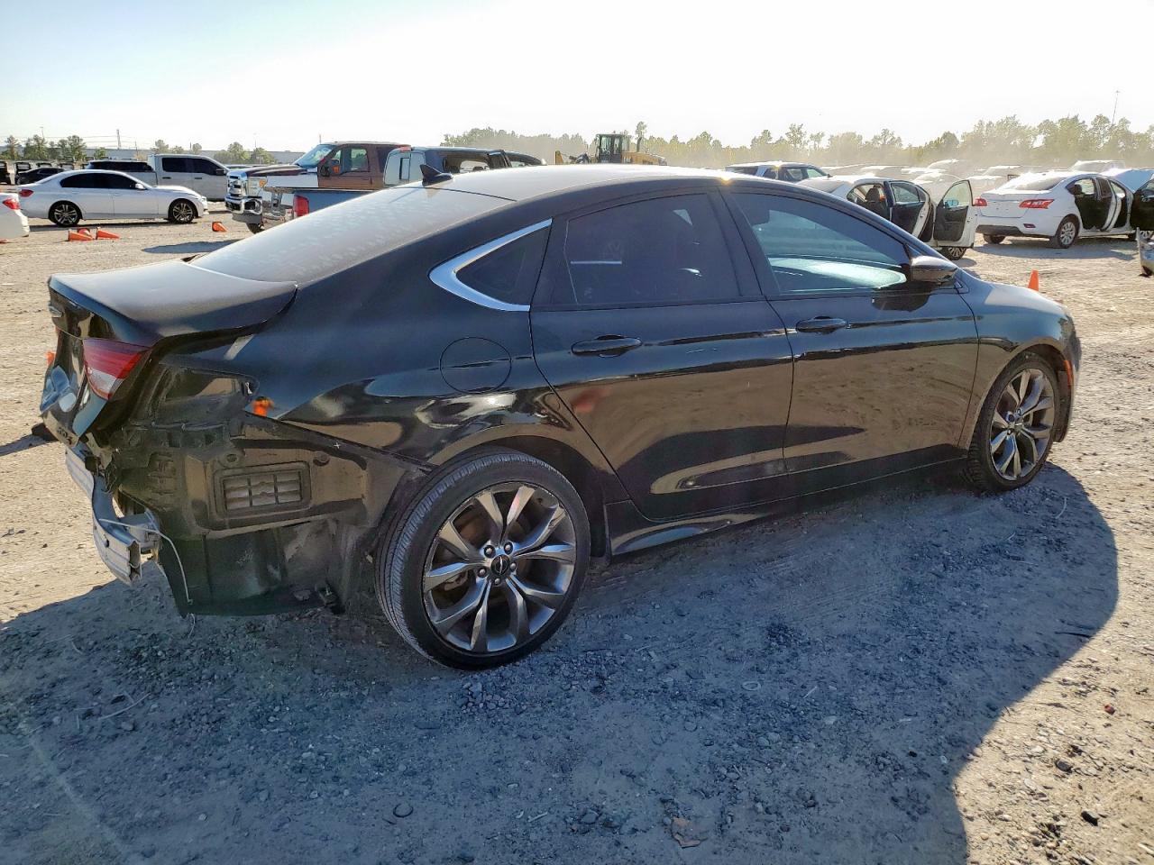 2015 Chrysler 200 S - Фото 3