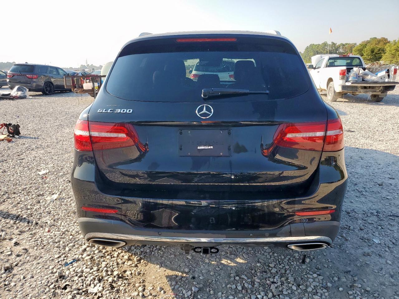 2017 Mercedes-Benz Glc 300 - Фото 6