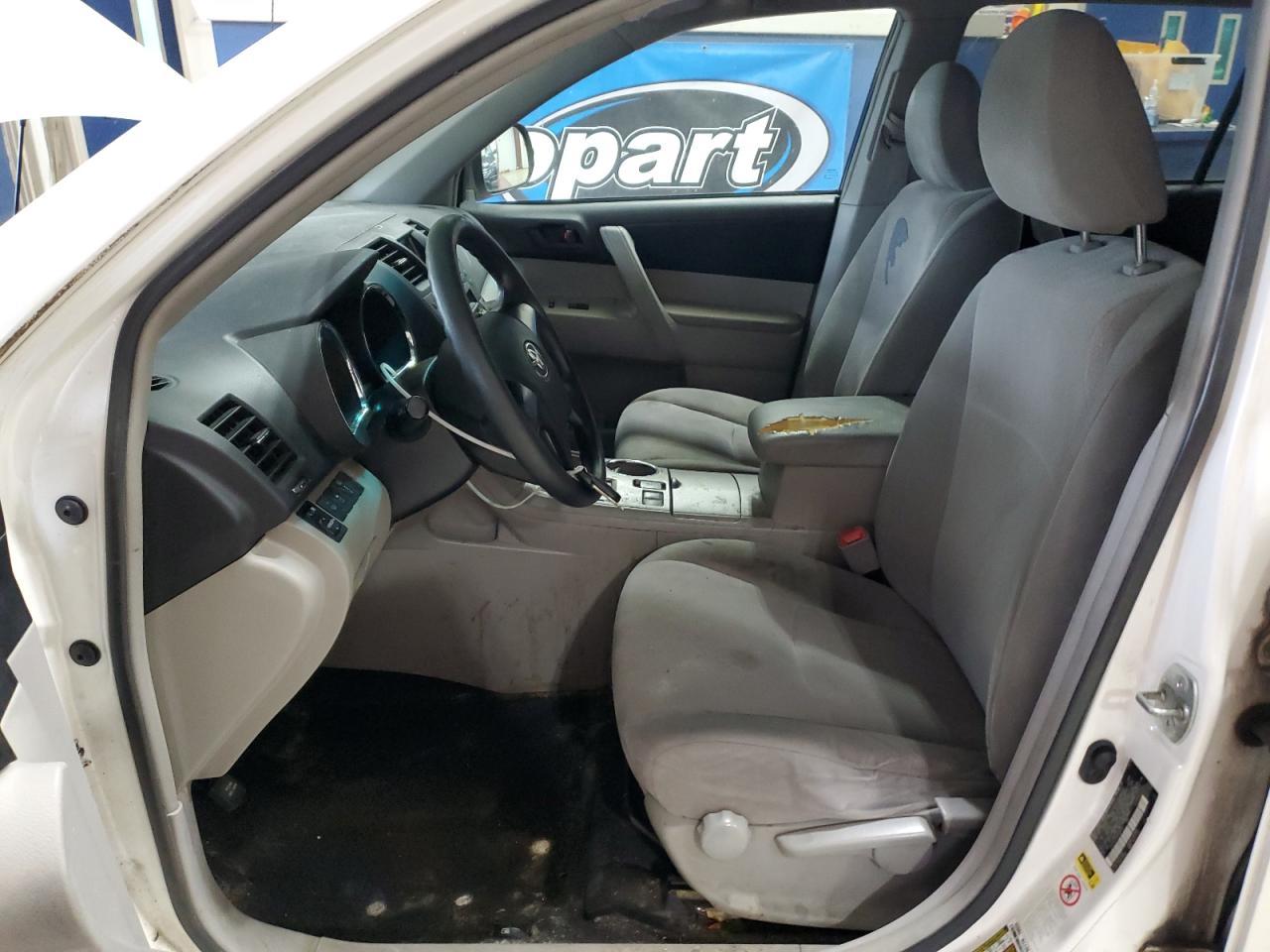 2012 Toyota Highlander Base - Image 7