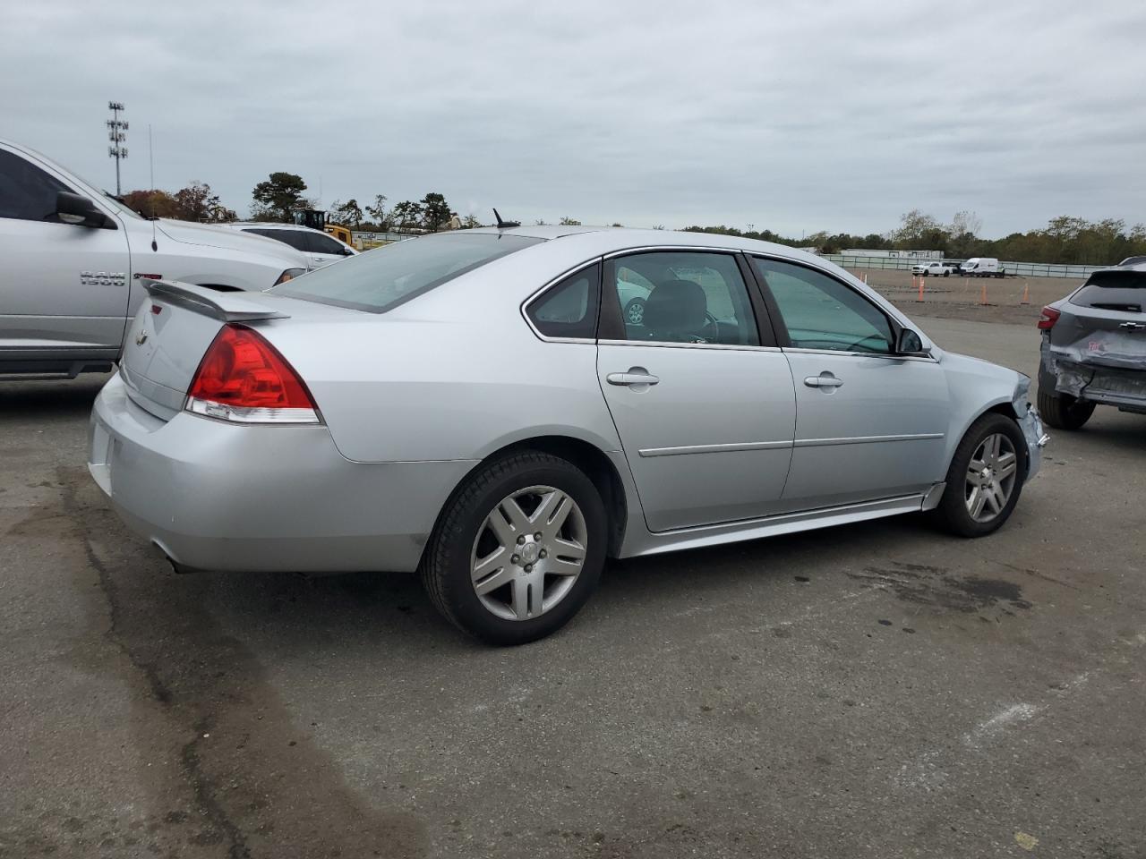 2013 Chevrolet Impala Lt - Фото 3