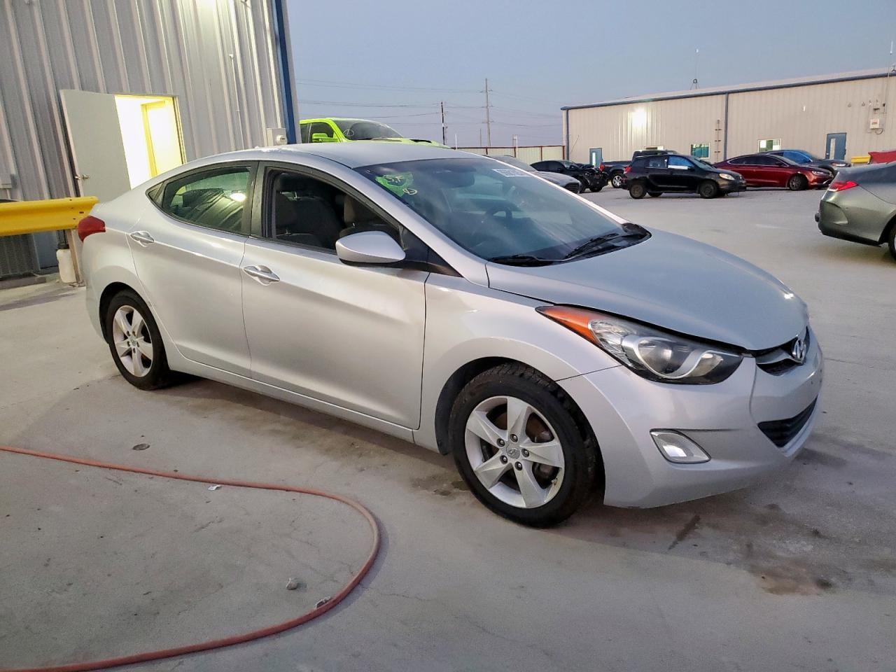 2013 Hyundai Elantra Gls - Фото 4
