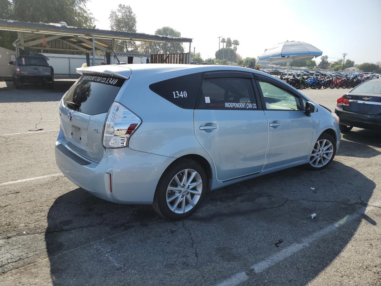 2012 Toyota Prius V - Image 3