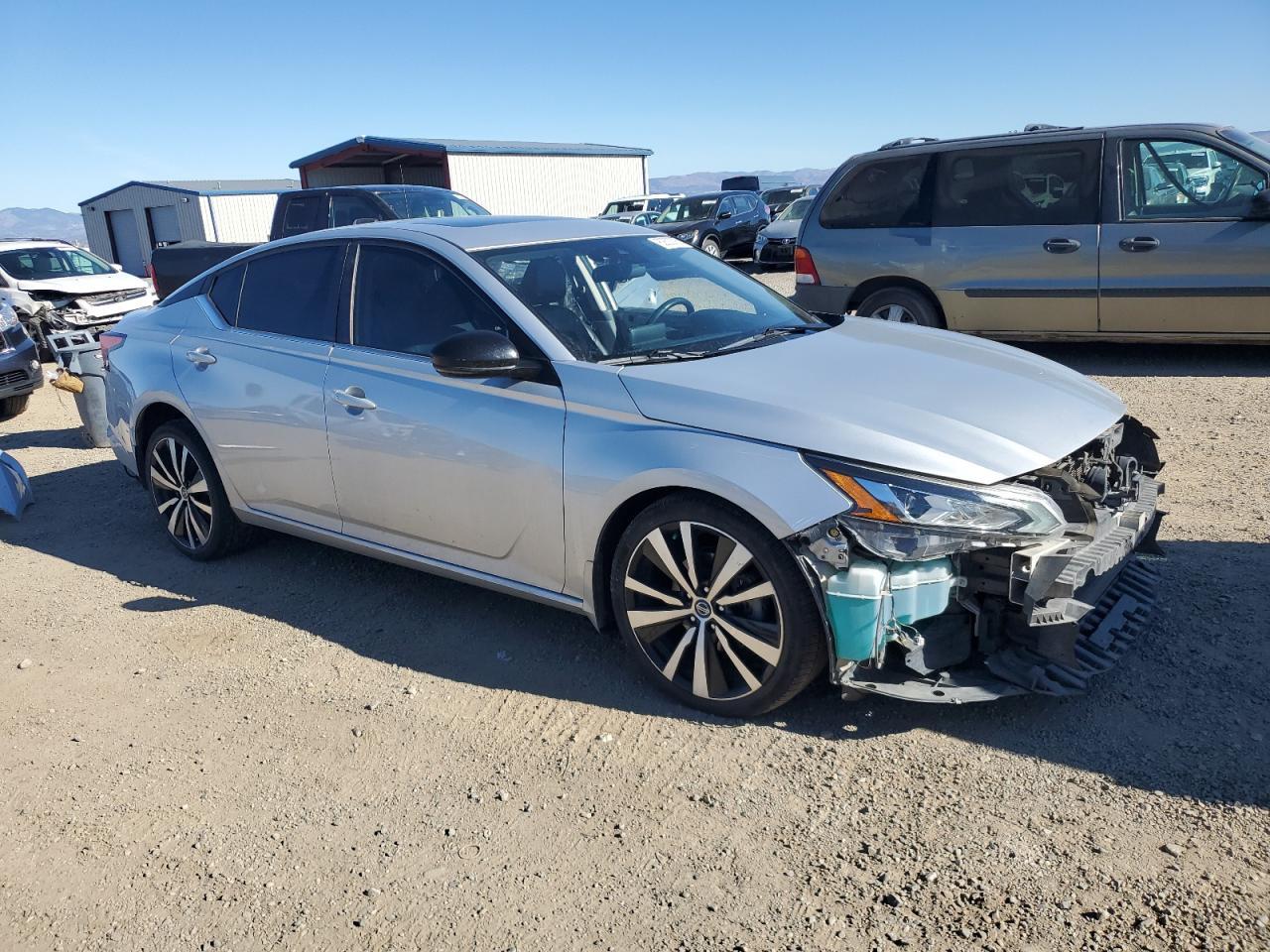2020 Nissan Altima Sr - Фото 4