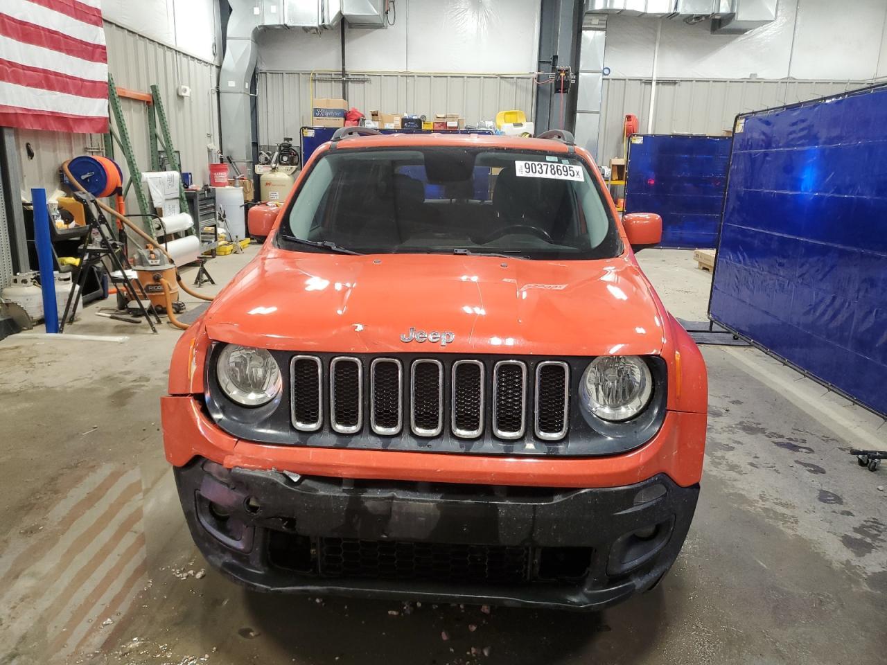 2016 Jeep Renegade Latitude - Image 5