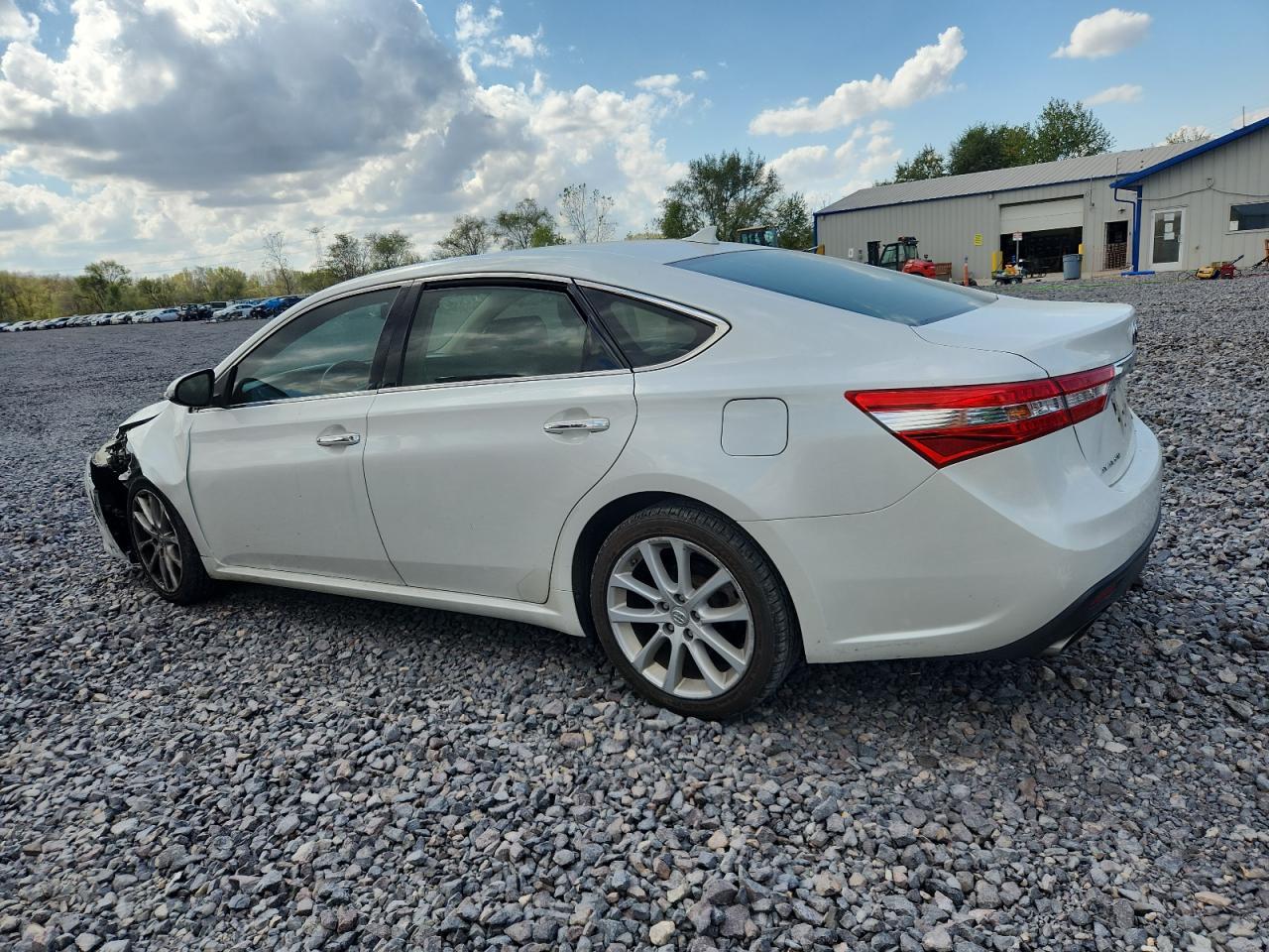 2013 Toyota Avalon Base - Image 2